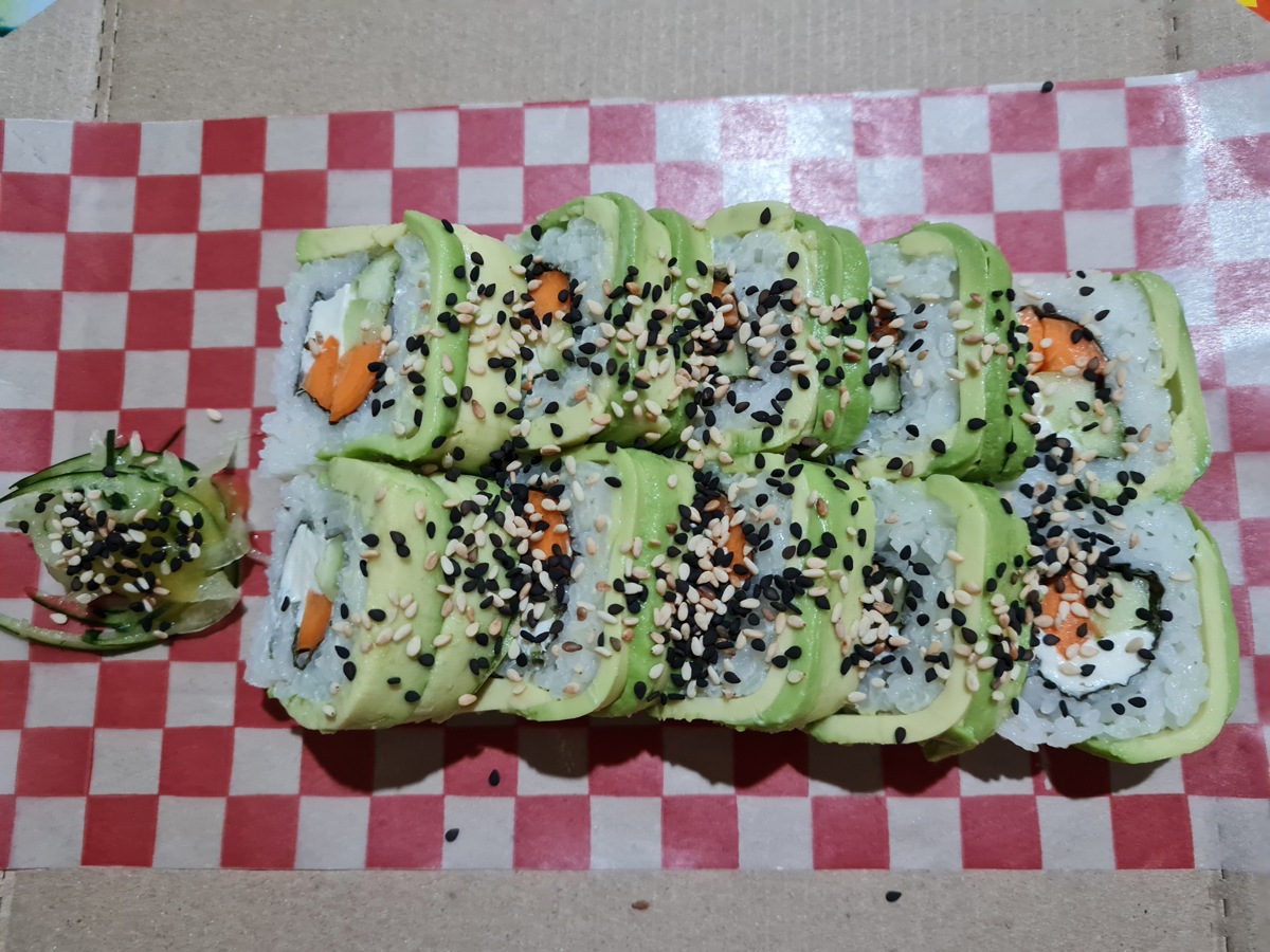 AVOCADO ROLL