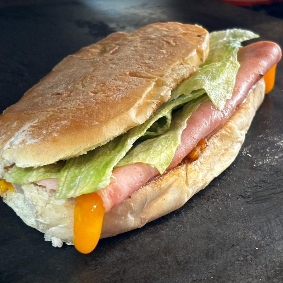 Thortita de carnes frías