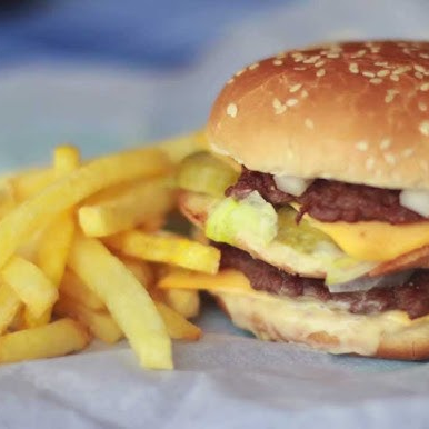 Hamburguesa Doble con Papas