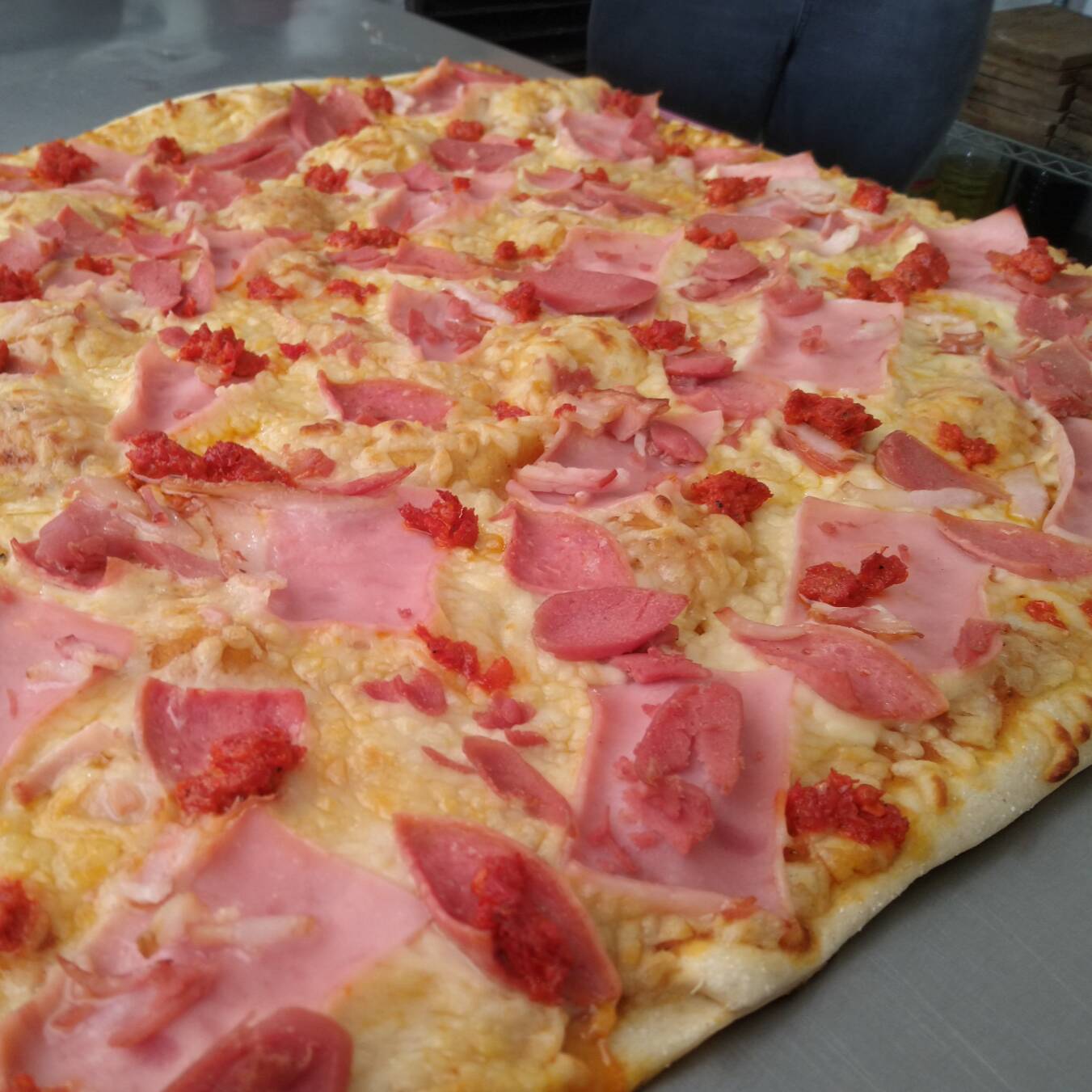 Pizza Carnes Frias