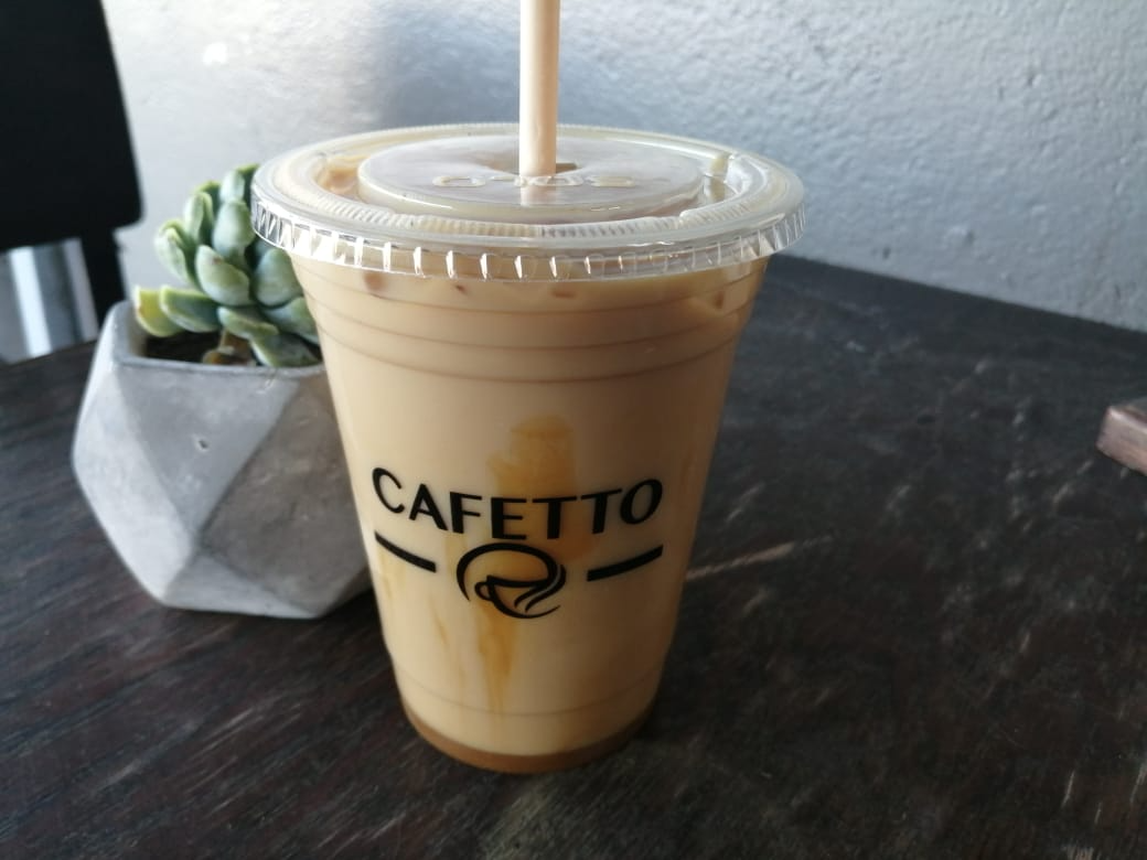 En las Rocas Americano 16 Oz