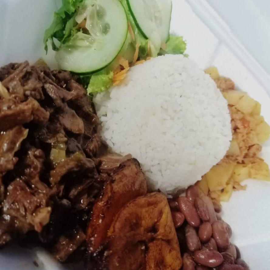 Casado con Carne en Trocitos.
