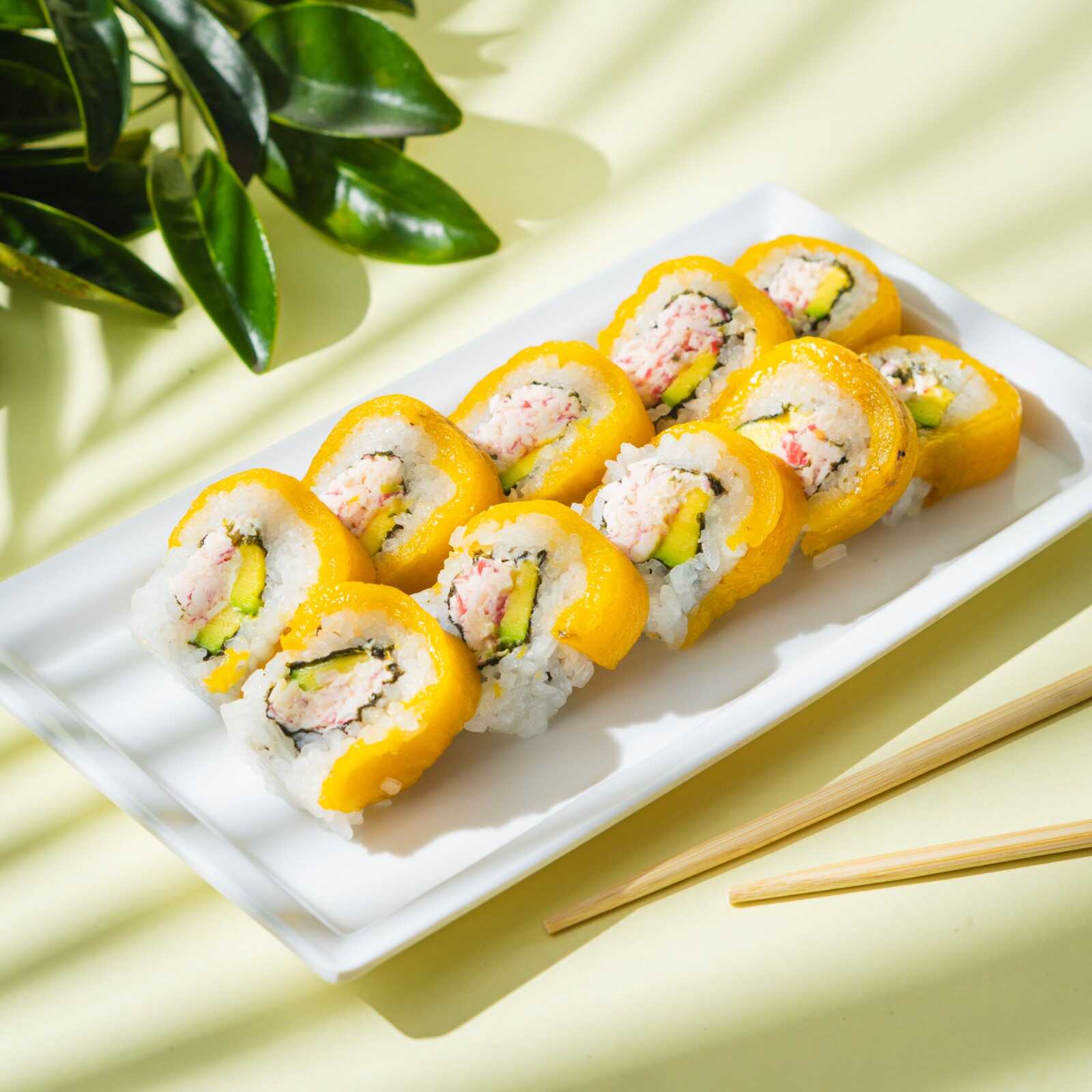 12 Bocados de Sushi Dinamita Maduro