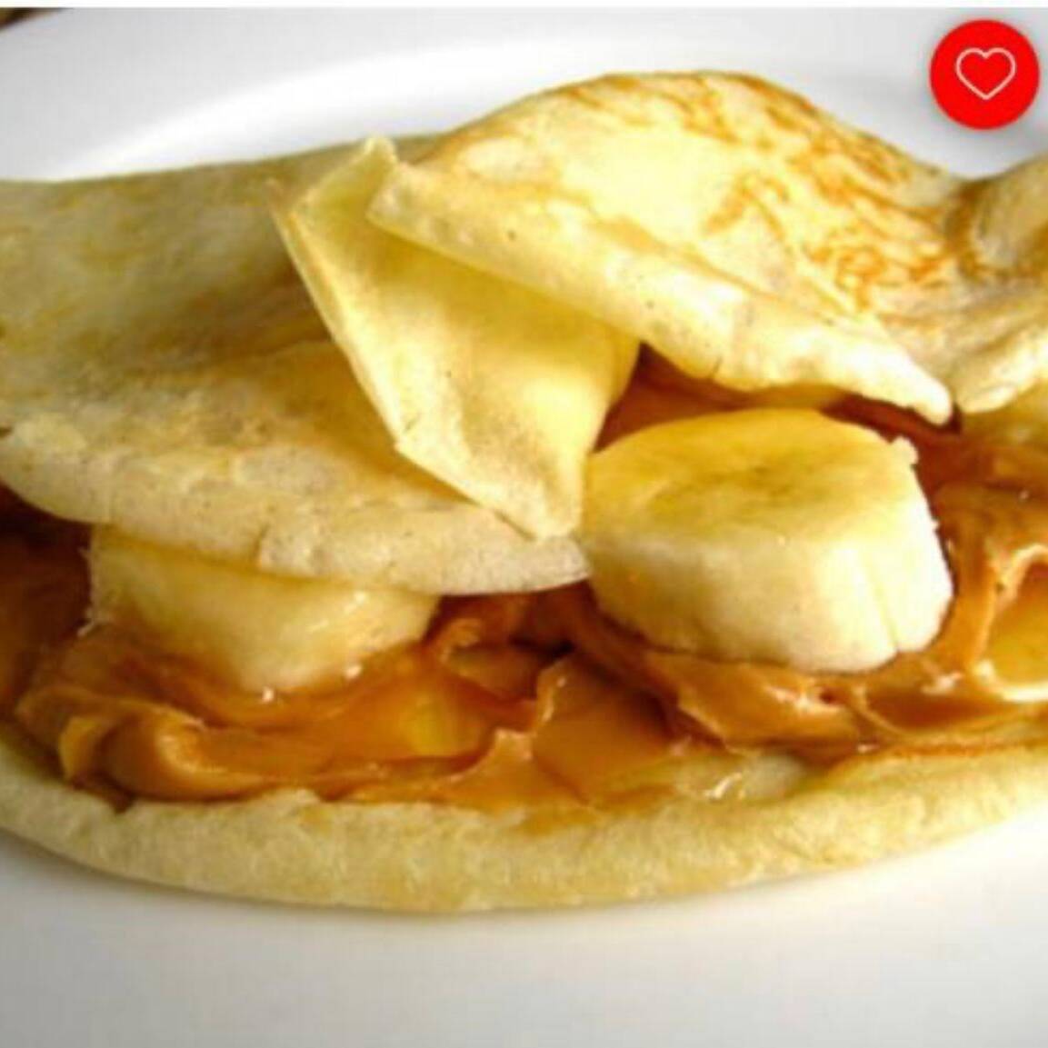 Crepa de Cajeta con Plátano con Helado a Elegir