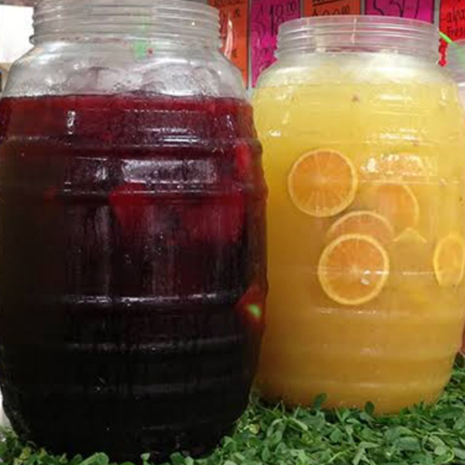 Agua de Sabor del Día. Lt.