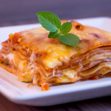 Acompanha : Arroz branco e fritas