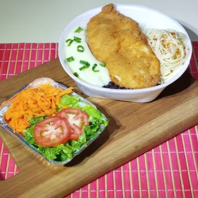 Monte sua marmita do seu jeitinho! Até 4 guarnições Até 1 Saladas 2 Opções de Proteínas,  Serve 1 pessoa, aproximadamente 700gr