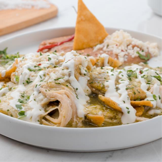 Chilaquiles con Pollo.