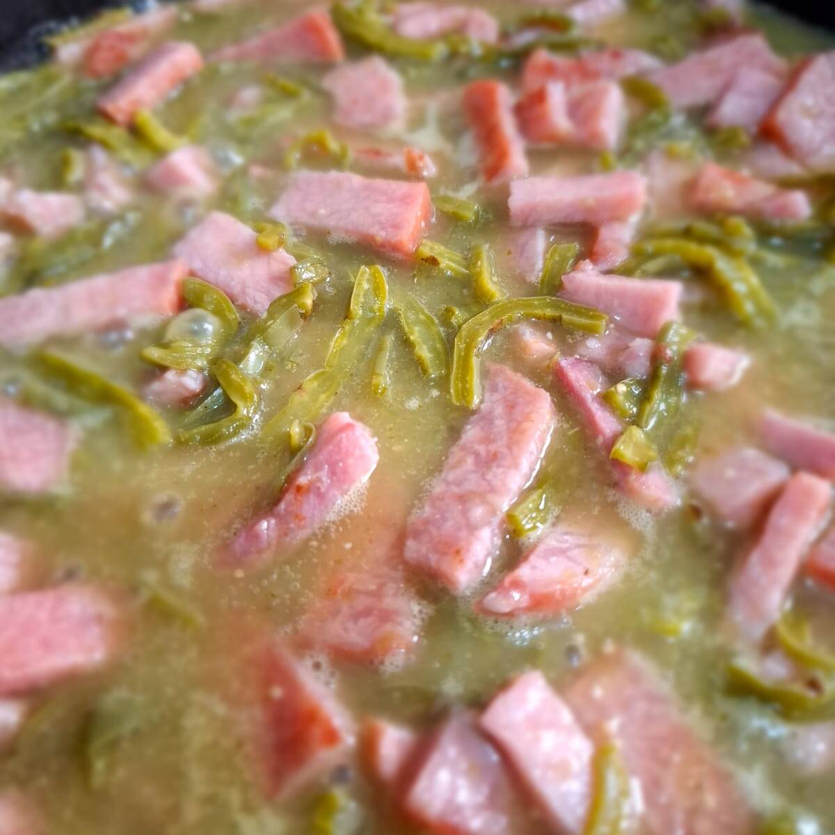 Taco de Chuleta Ahumada con Nopales en Verde