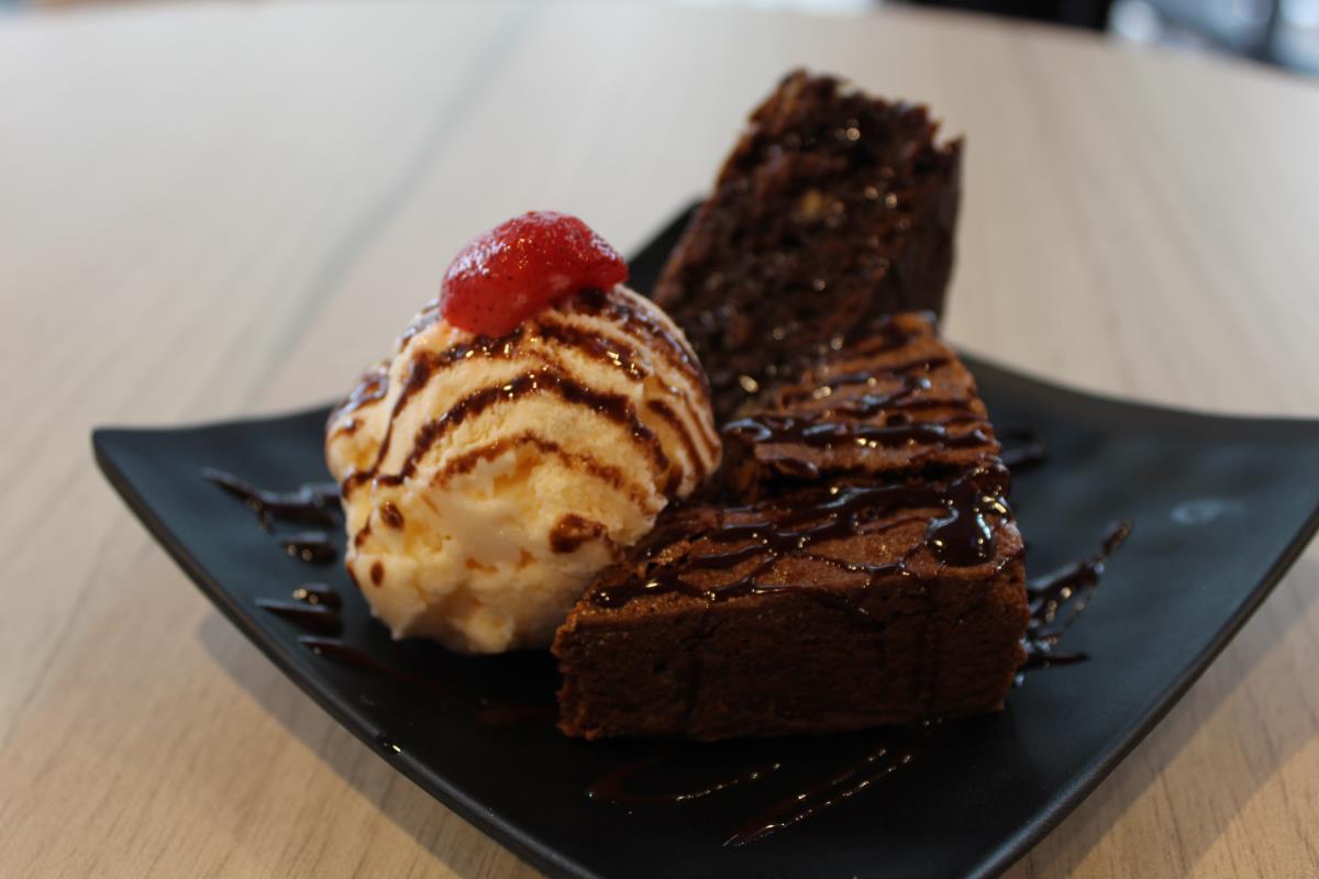 Brownie con Helado