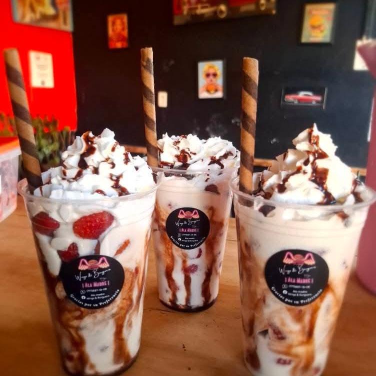 fresas con Cremay Kinder Delice 16 oz