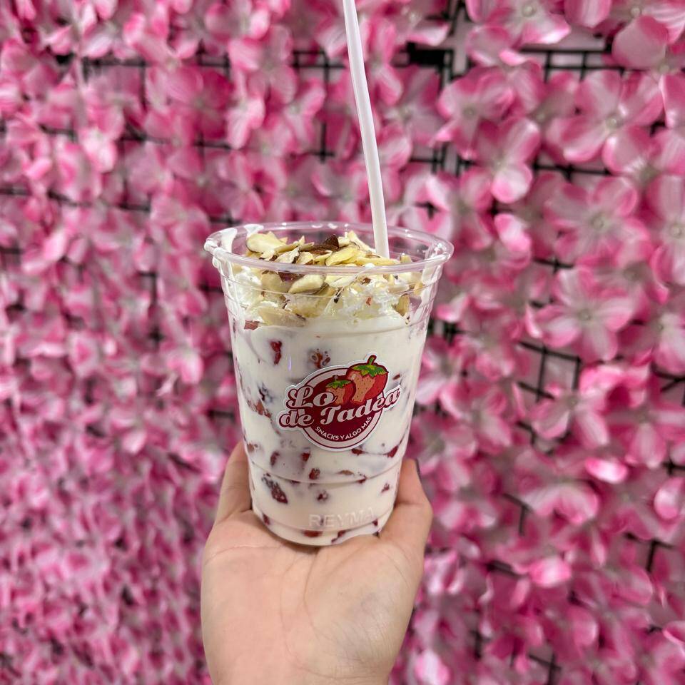Fresas con Crema Medianas con Almendra