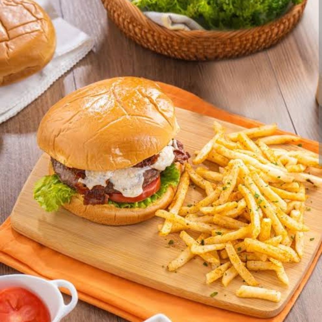Hamburguesa con Papas 150 g