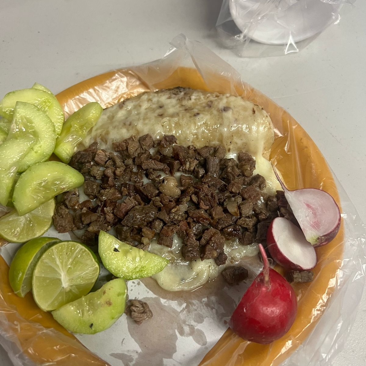 QUESADILLA CON CARNE ASADA