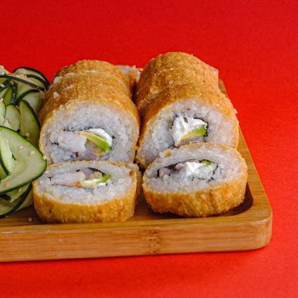 Combo Deli. Rollo frito de proteina con bebida
