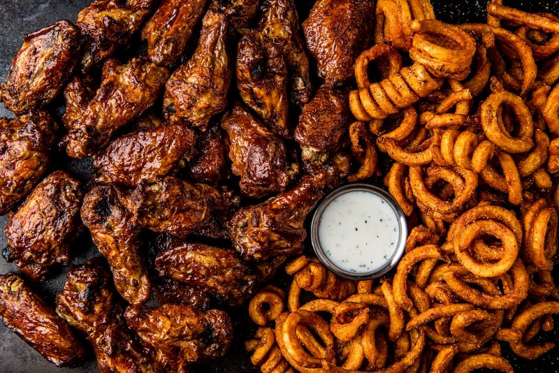 12 Wings & Papas