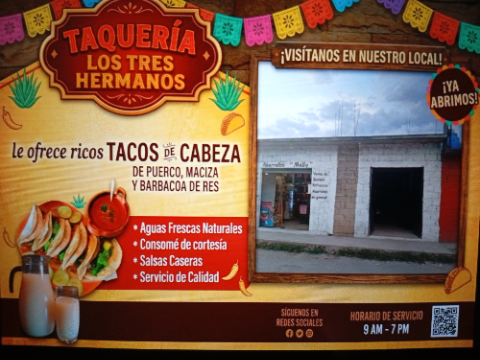 Taquería Los Tres Hermanos (Tacos de Cabeza de Puerco y Barbacoa de Res))