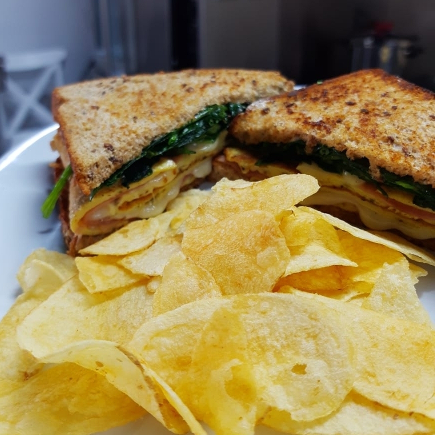 Sandwich Jamon de pavo ahumado y queso manchego