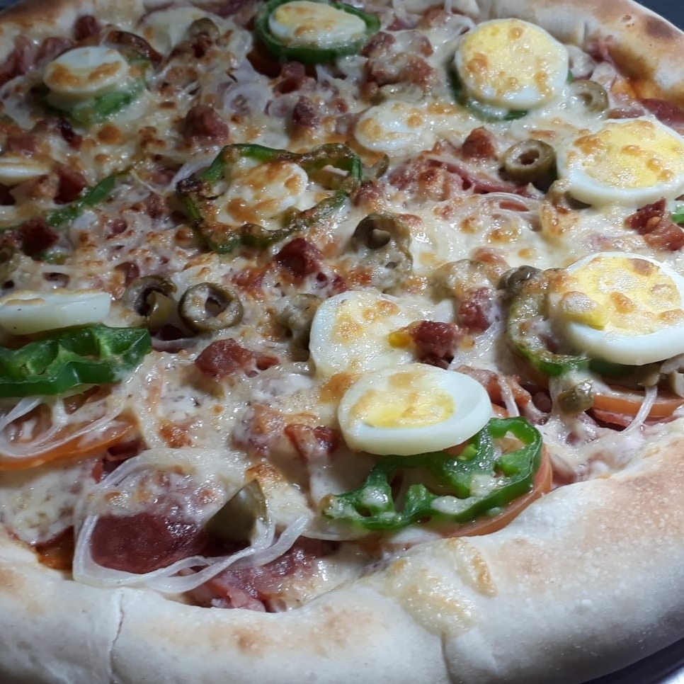 Pizza 8 fatias com recheio mais encorpado!!!
#Pizzas #Sanduiches #Lanches #Hambúrguer #Assada #Bordas #Recheadas #Catupiry #Cheddar