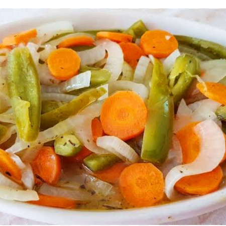 Chiles en Vinagre Caseros