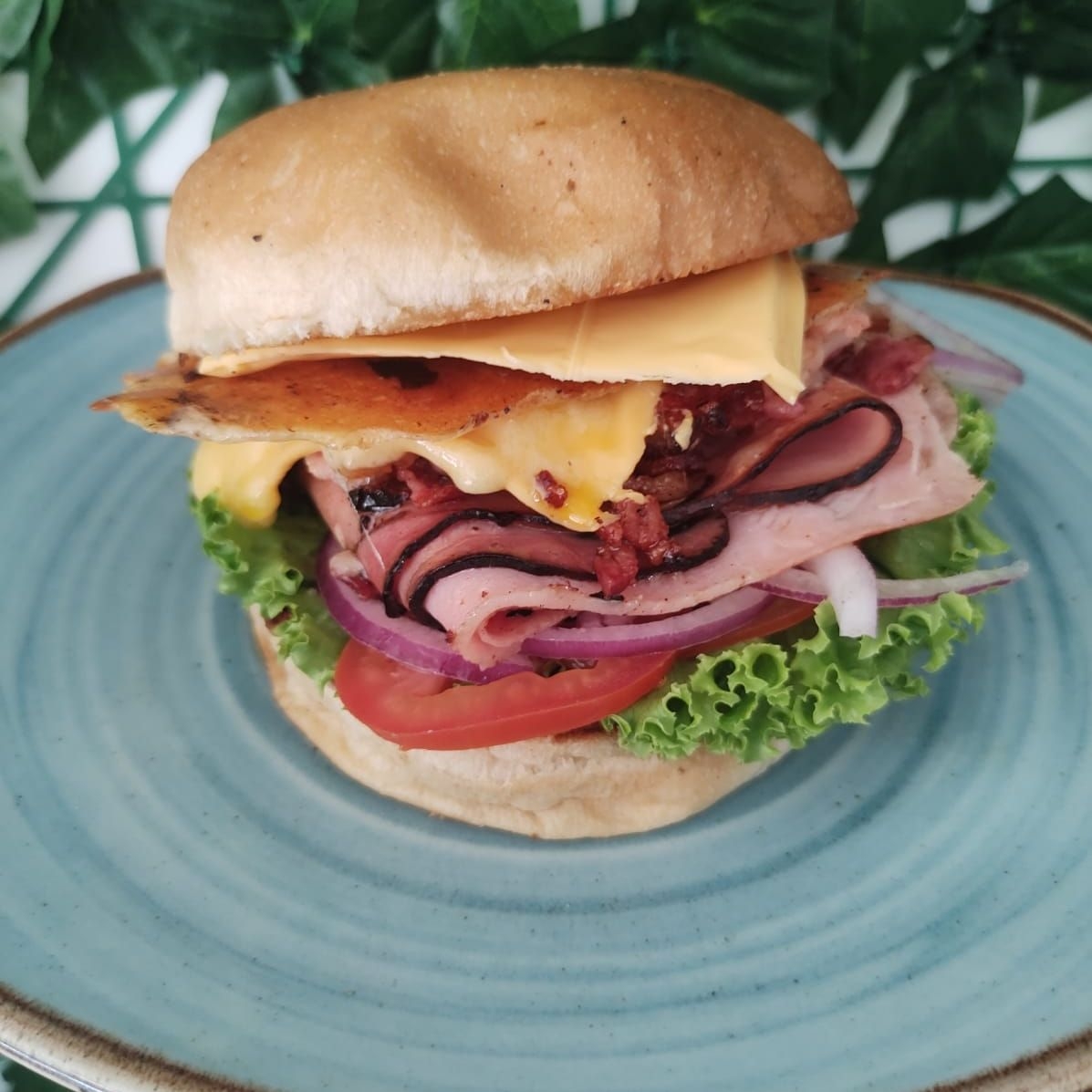 HAMBURGUESA TAZMANIA