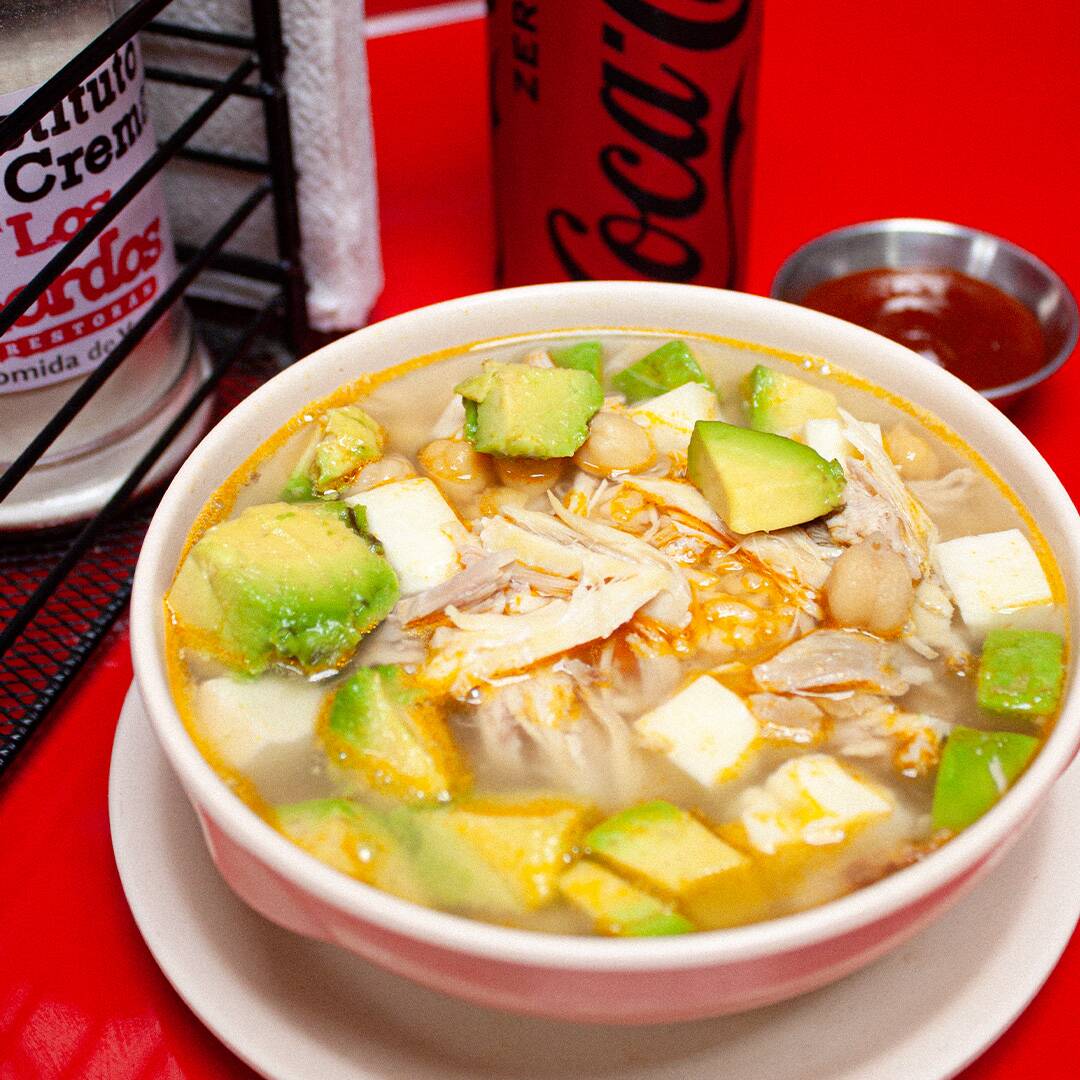 CALDO TLALPEÑO