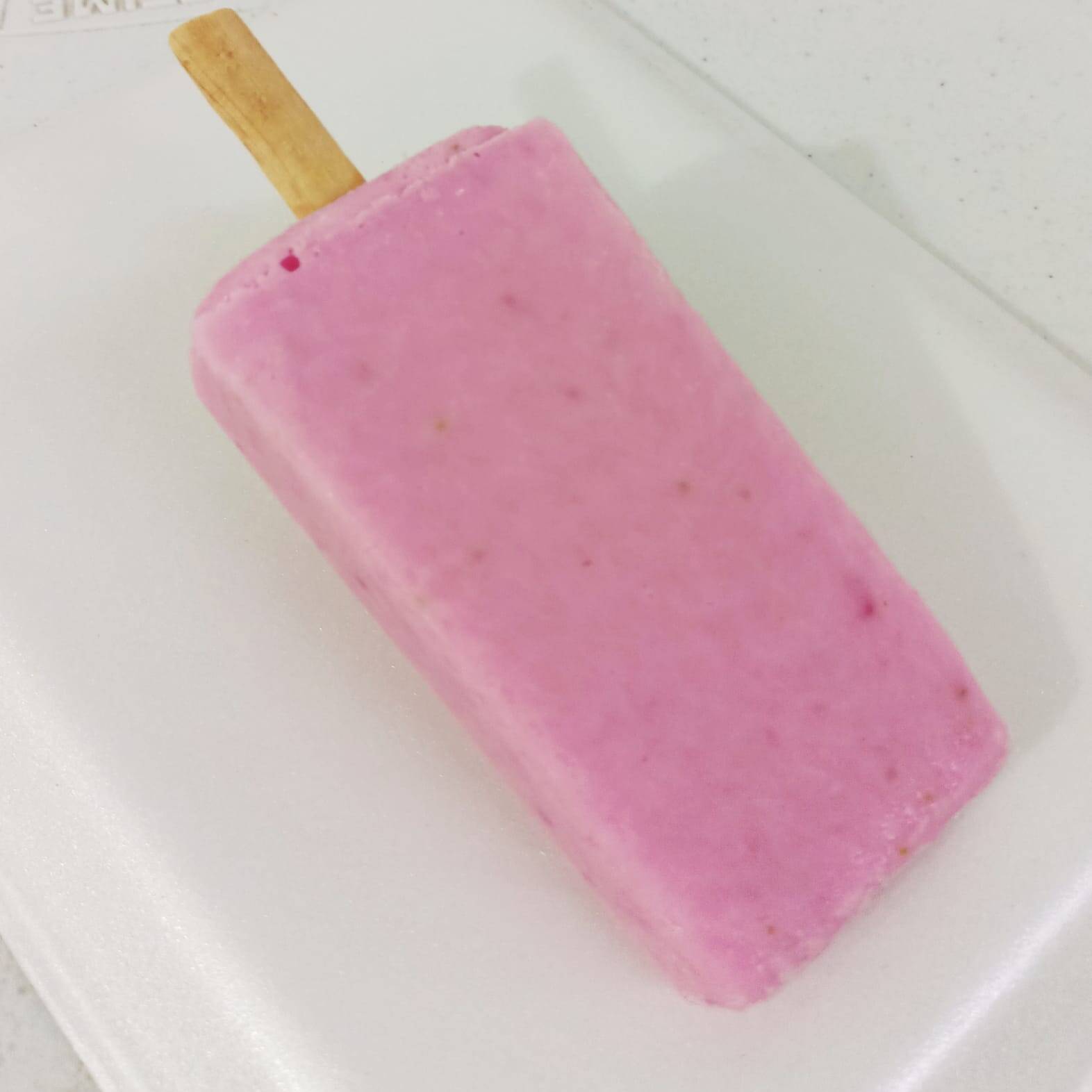 Paleta Fresa Cremosa