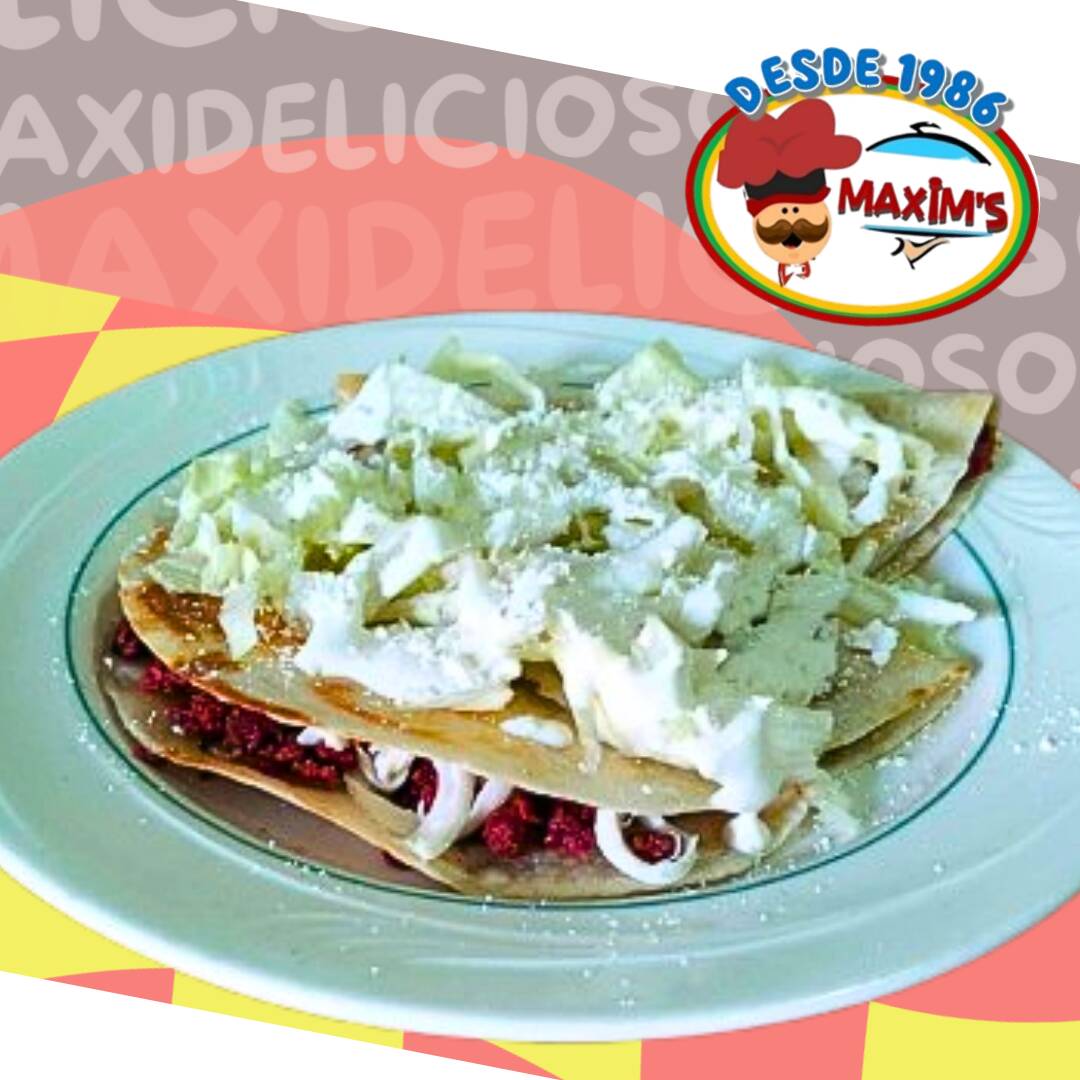 QUESADILLAS CON CHORIZO