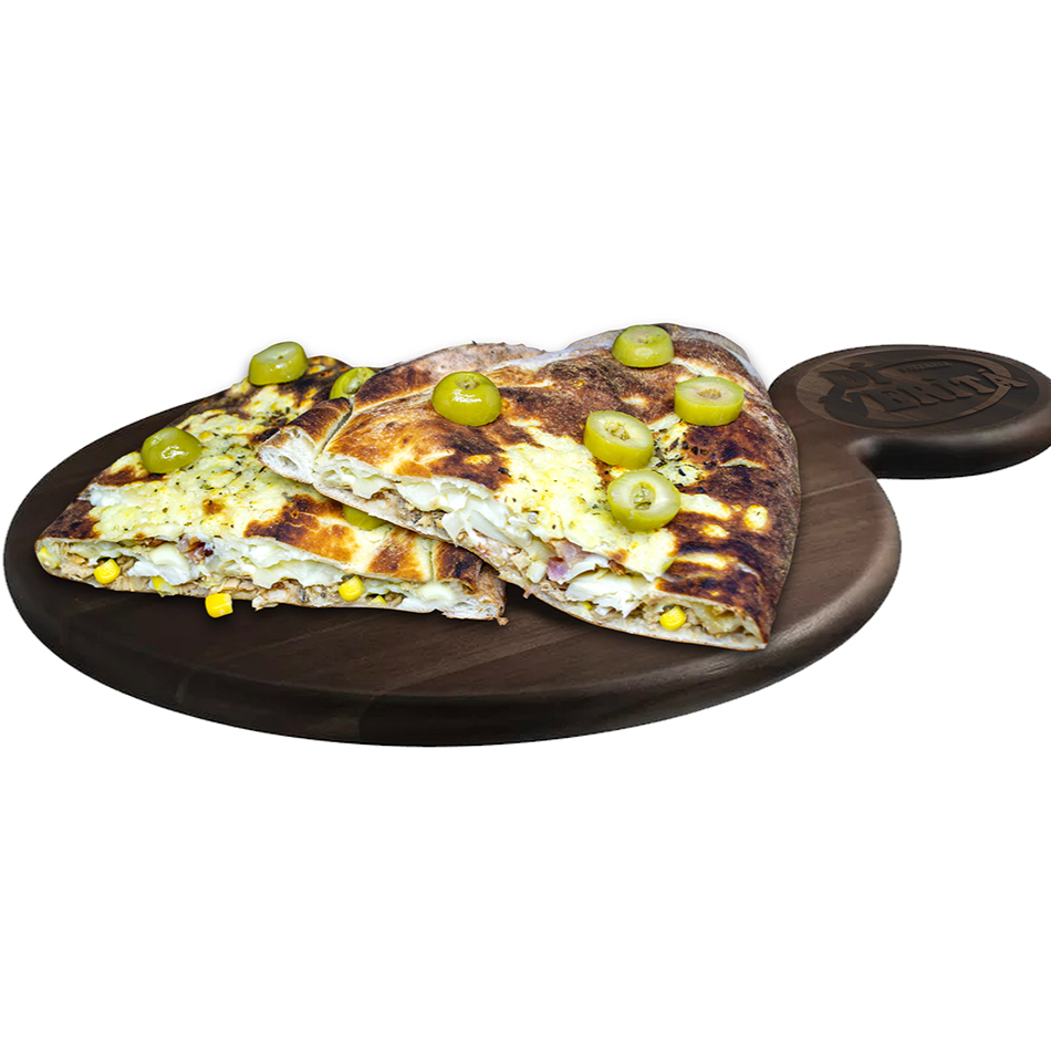 Palmito, Bacon, Provolone, Milho, Atum, Champignon, Mussarela, Catupiry original e cebola