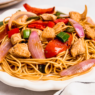 Tallarín con Pollo + Entrada