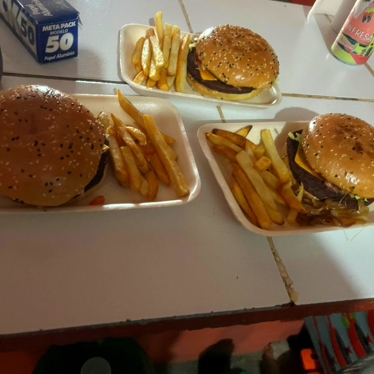 Dos hamburguesas