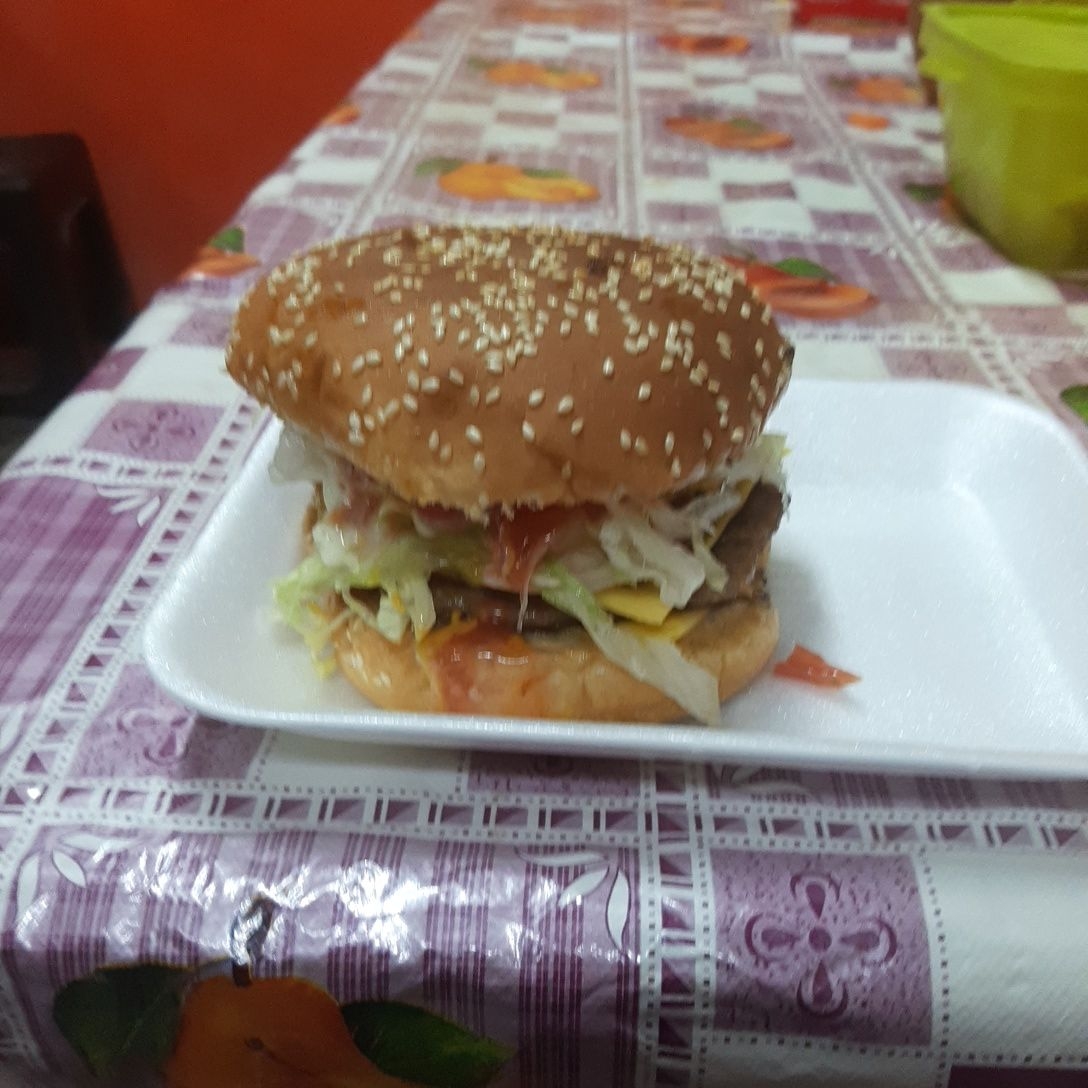 Mamalona