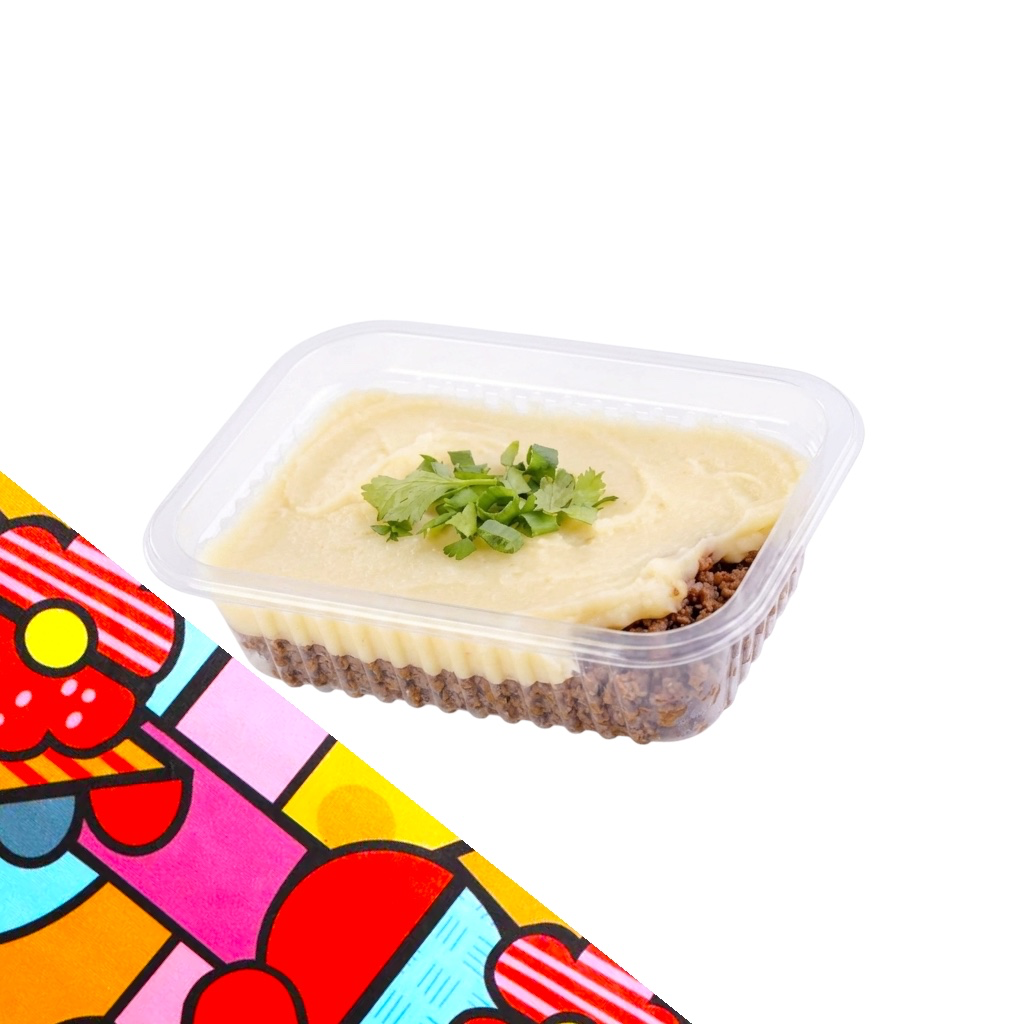 Comida que não precisa de filtro, só de fome! Se estiver ruim, a gente nem manda. (Spoiler: a gente sempre manda incrível): Escondidinho de carne moída servido no pote retangular transparente de 400ml, acompanha arroz e batata palha.
