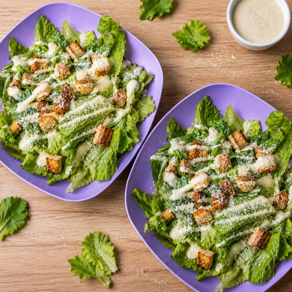 2 ENSALADAS CESAR