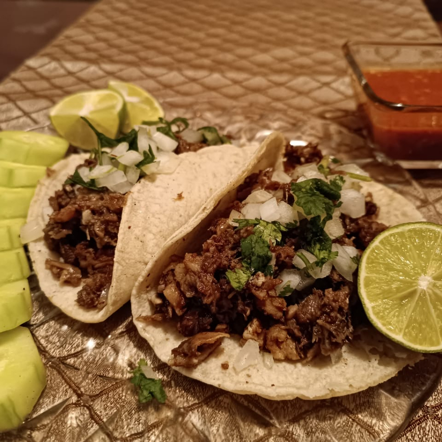 Promo 4 Tacos + Vichi