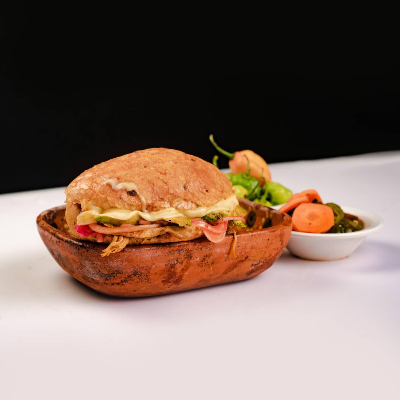 Torta Suprema de Cochinita Pibil