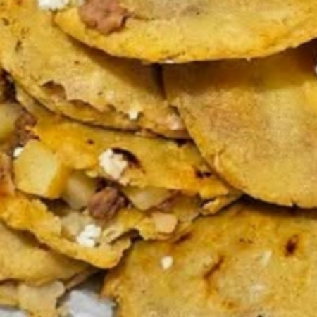 GORDITAS DE PICADILLO