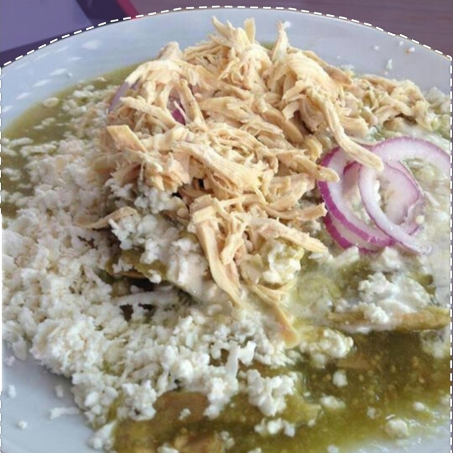 Chilaquiles Verdes con Pollo Deshebrado