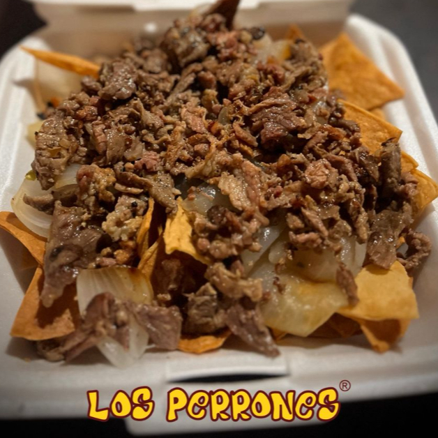 NACHOS PERRONES