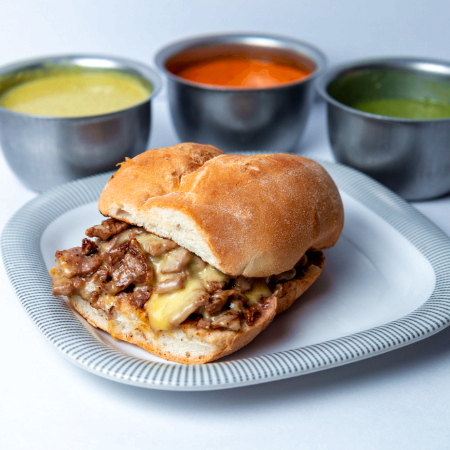 Torta Arrachera con Queso
