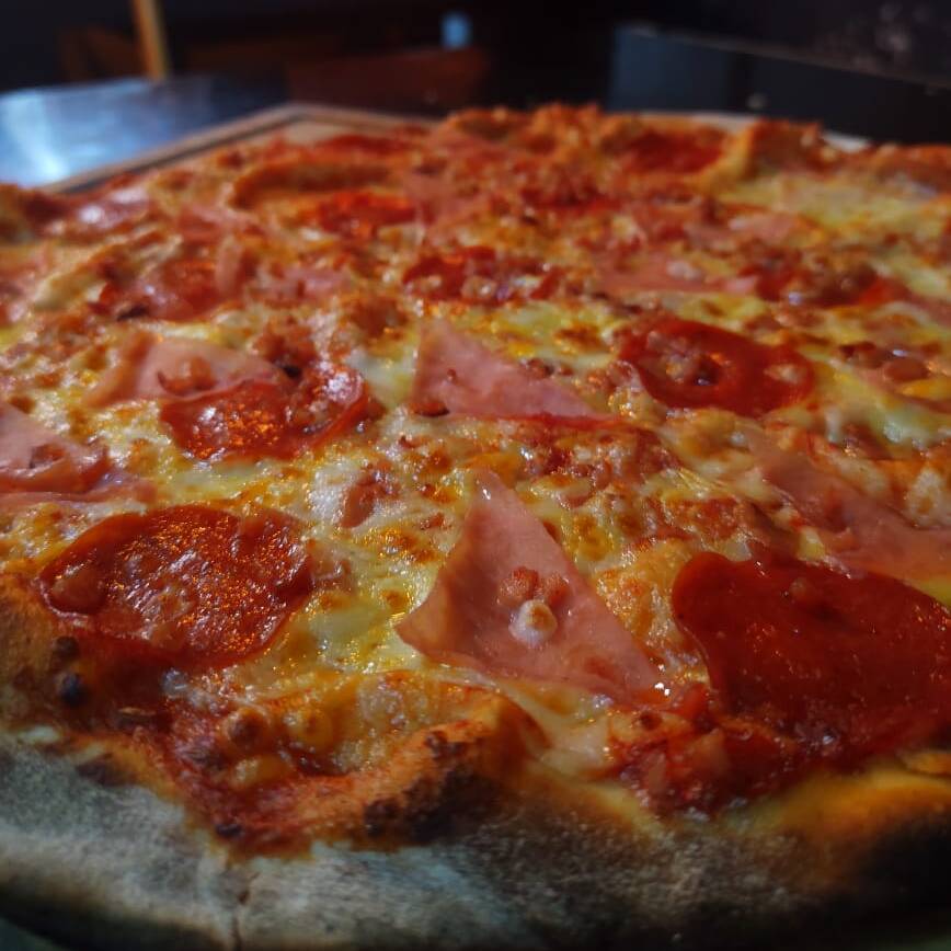 Pizza 4 Carnes