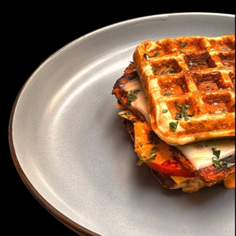 COMBO CHICKEN WAFFLE SANDWICH * CAFÉ AMERICANO .