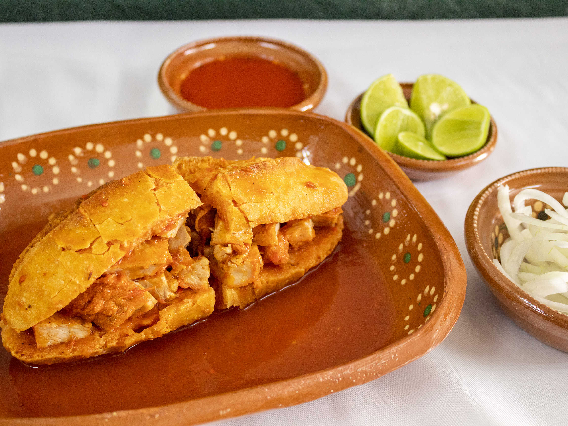 Torta Ahogada de Carnitas