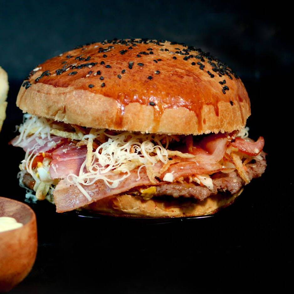 HAMBURGUESA DOBLE CARNE BRUTAL RECOMENDADA
