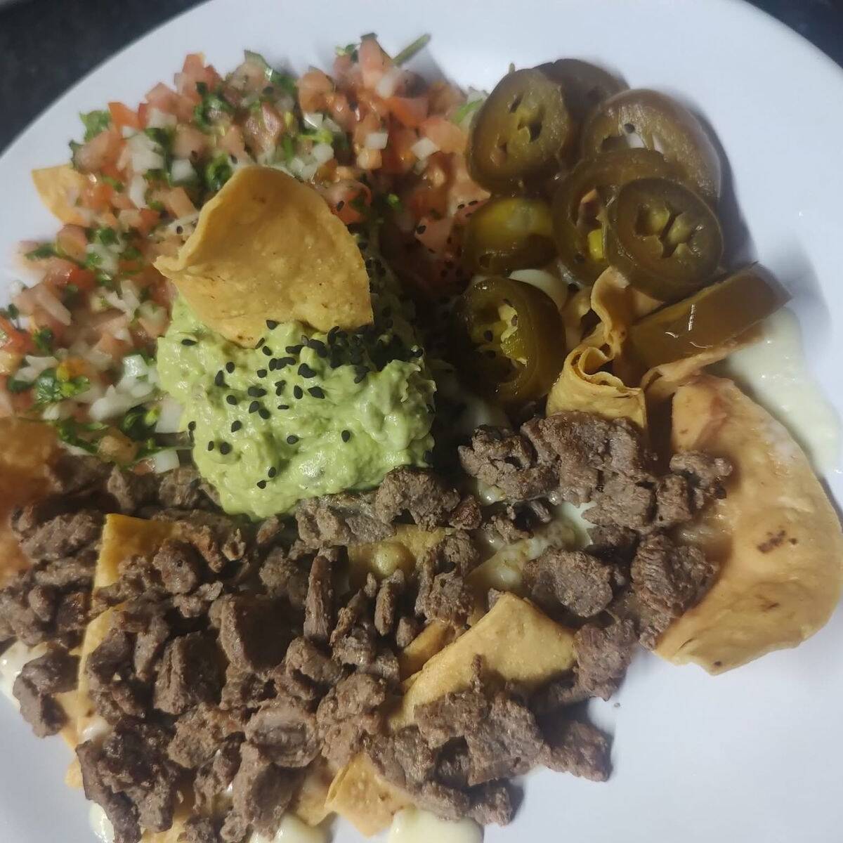 Nachos con carne de res