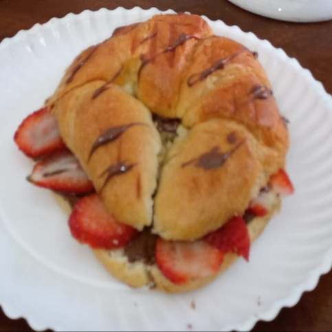 Cuernito de Nutella con Fresa