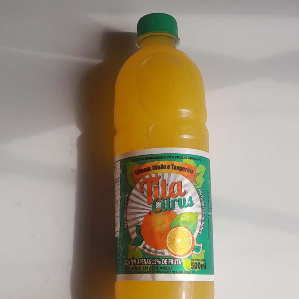 Suco de Laranja, Limão e Tangerina. Garrafa de 500 ml
