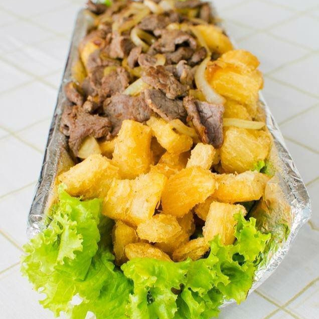 CARNE DE SOL COM AIPIM + MOLHO A CAMPANHA E FAROFA - PORÇÃO COM APROX 600GR