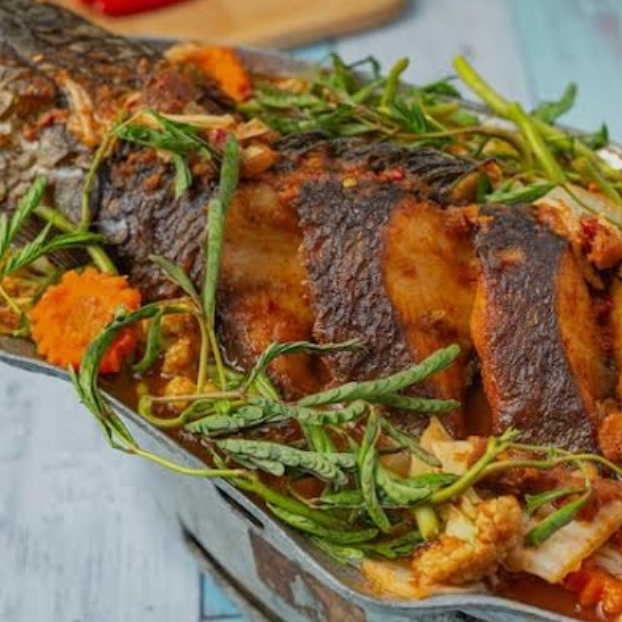 Robalo Frito o en Salsa