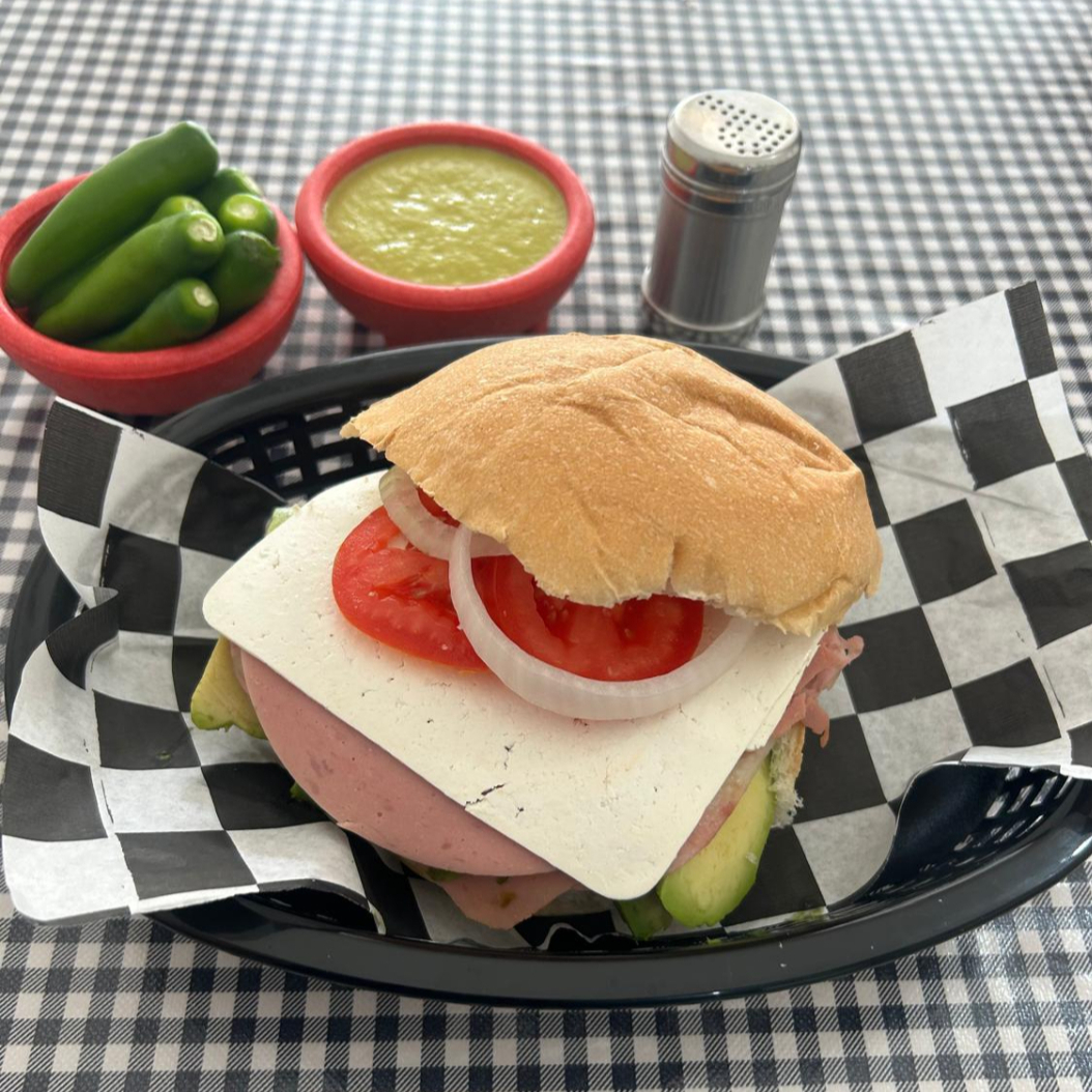 Torta de Carnes Frias Doble